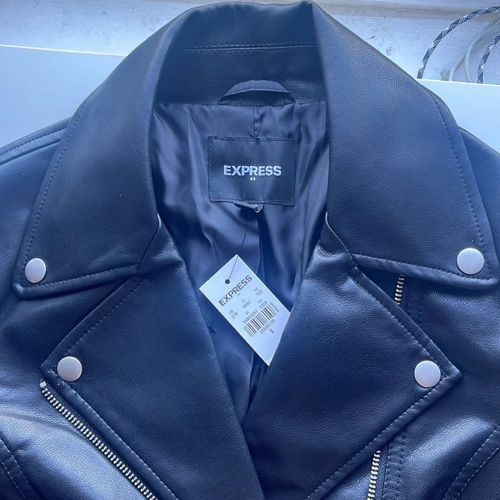 ✨NWT✨ Express Black Leather Jacket - Picture 3 of 8